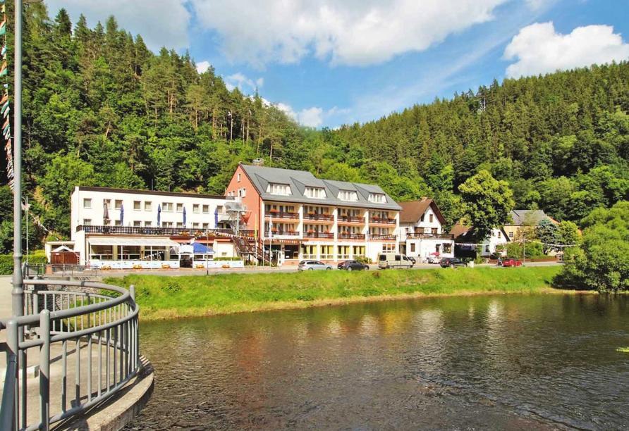 Hotel Am Schlossberg Ziegenrück Extérieur photo