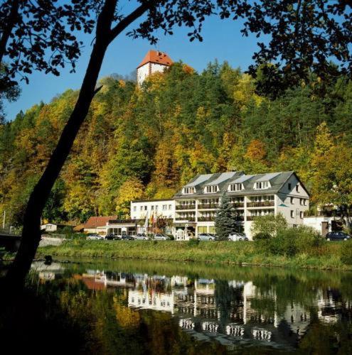 Hotel Am Schlossberg Ziegenrück Extérieur photo